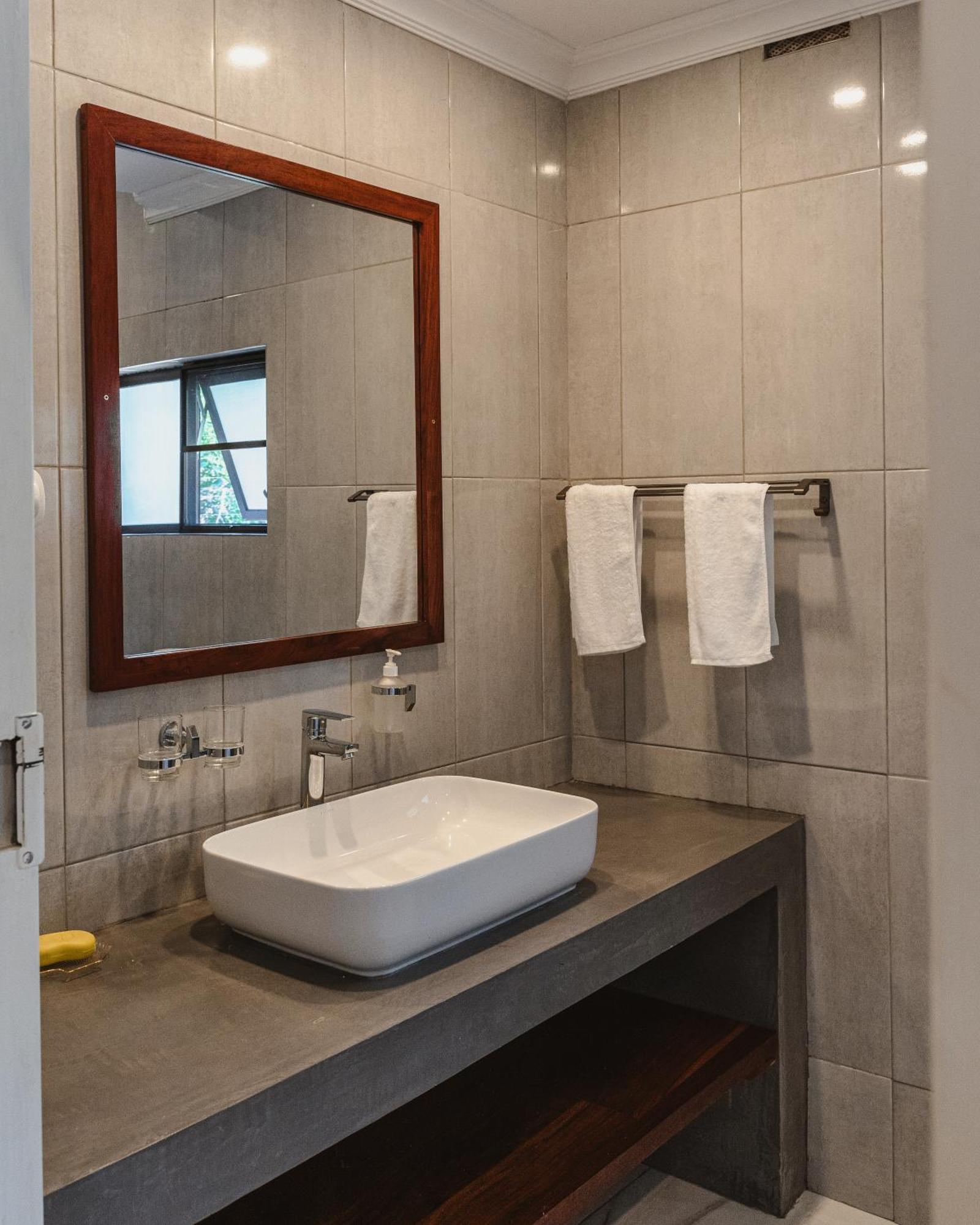 Jacaranda Lodge Victoria Falls Ngoại thất bức ảnh