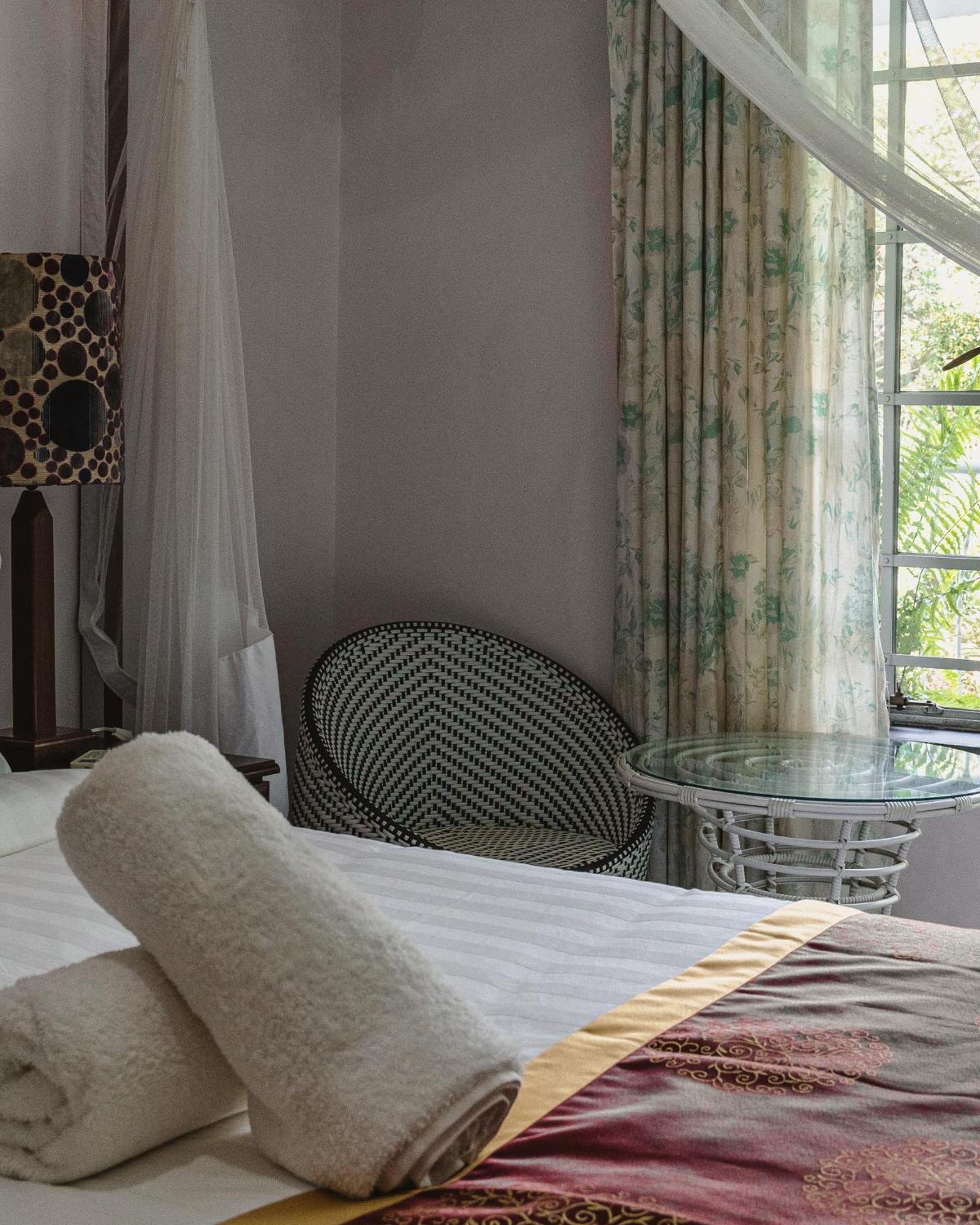 Jacaranda Lodge Victoria Falls Ngoại thất bức ảnh